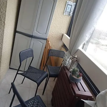 222 A Cent Metres De L'ocean *