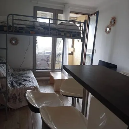 222 A Cent Metres De L'ocean דירה