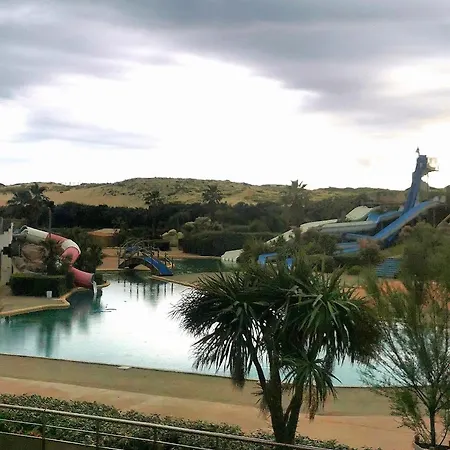 222 A Cent Metres De L'ocean